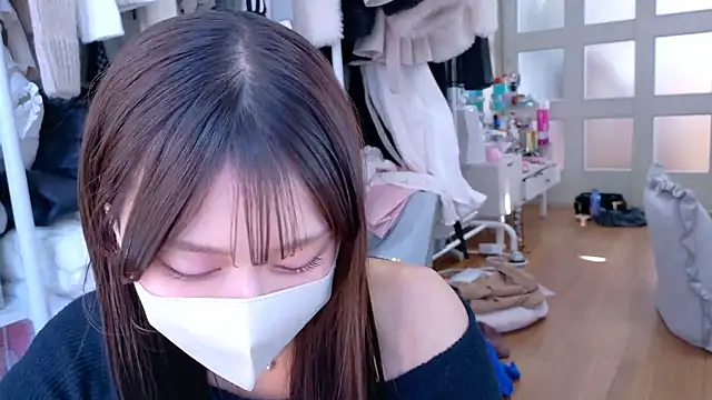 Snapshot of riken_jp chatting on November 2025 01:04:02 AM riken jp online show from November 2025 01:04:02 AM