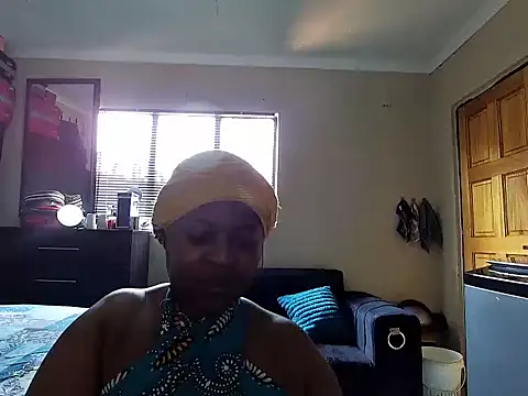 fatass2twerk225 online show from September 2025 12:07:01 PM