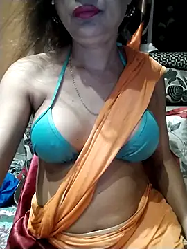 Snapshot of SANA-LEONI chatting on February 2025 02:43:02 PM SANA-LEONI online show from February 2025 02:43:02 PM