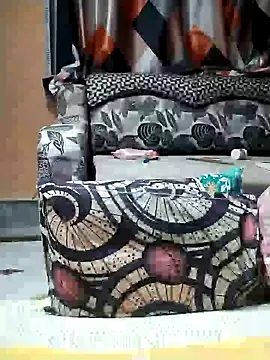 Snapshot of SANA-LEONI chatting on October 2025 03:18:01 PM SANA-LEONI online show from October 2025 03:18:01 PM