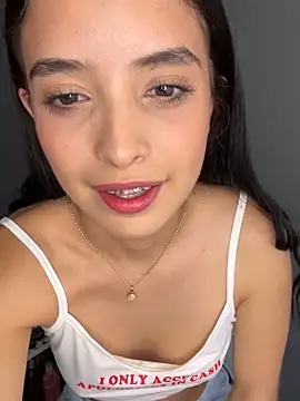 Snapshot of StefanyRousse chatting on September 2025 05:51:01 PM StefanyRousse online show from September 2025 05:51:01 PM