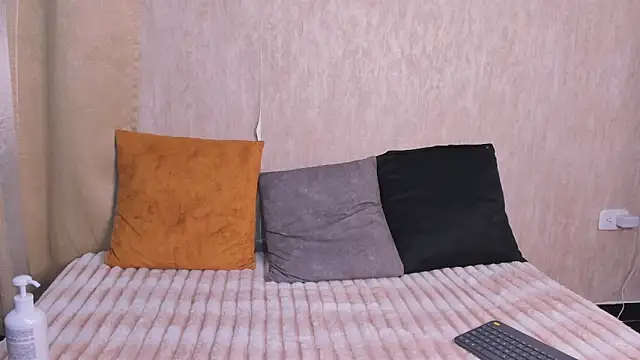 StefanyRousse online show from March 2026 12:01:02 PM