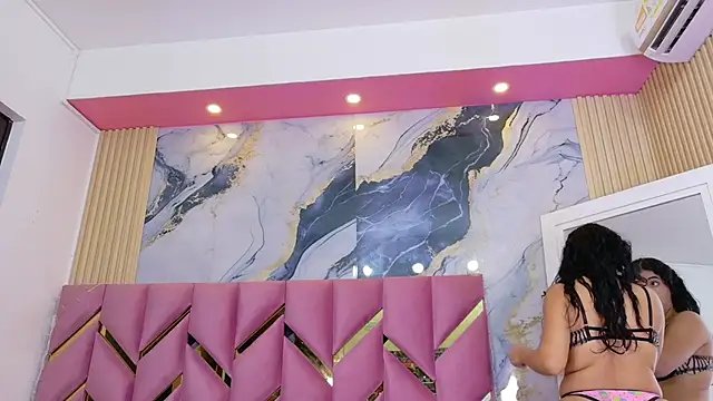 hotiergirl online show from November 2025 12:11:01 PM