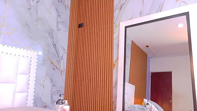 Snapshot of hotiergirl chatting on February 2026 12:02:02 PM hotiergirl online show from February 2026 12:02:02 PM