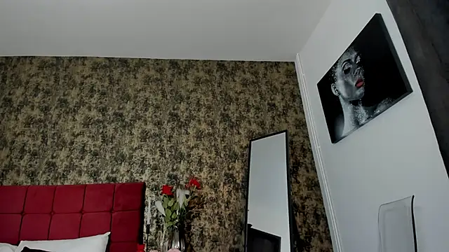 KylieReina online show from February 2025 06:28:01 AM