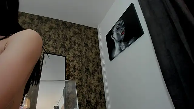 KylieReina online show from February 2025 05:24:01 PM