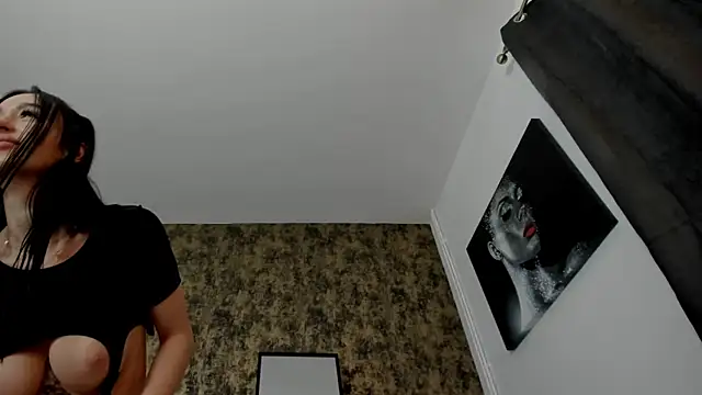 KylieReina online show from February 2025 04:56:02 PM