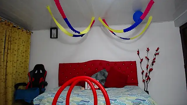 Maylin horny19 online show from June 2026 03:00:01 AM