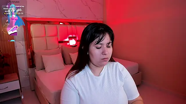 zoes milee online show from December 2025 11:30:02 AM