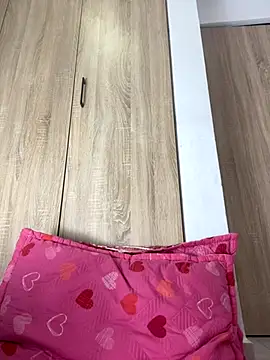 Selesumii online show from November 2025 01:06:01 AM