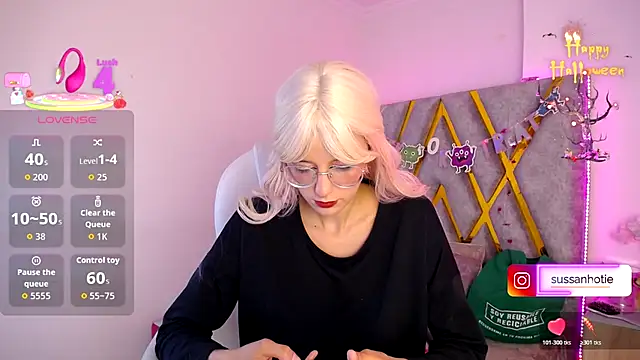 Snapshot of SussanHottye1_ chatting on November 2025 09:52:02 AM SussanHottye1 online show from November 2025 09:52:02 AM