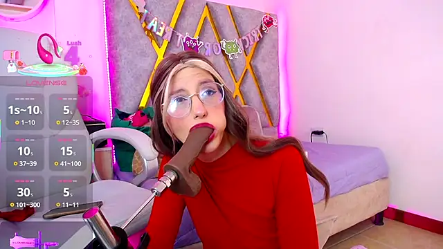 Snapshot of SussanHottye1_ chatting on December 2025 10:24:02 AM SussanHottye1 online show from December 2025 10:24:02 AM