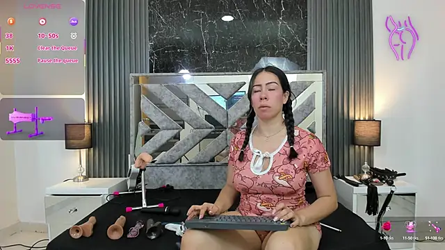 SalomeSimonz online show from September 2025 07:49:01 PM