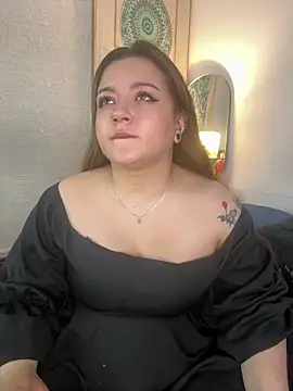 Veronica simons online show from May 2026 10:07:01 PM