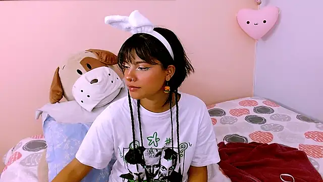 Mattilda 18 online show from March 2025 06:36:01 AM