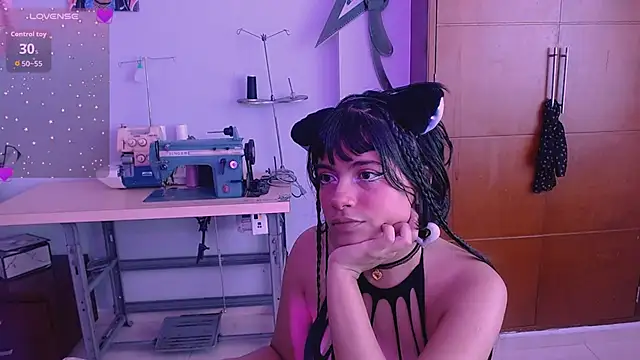 Mattilda 18 online show from October 2025 06:50:01 PM