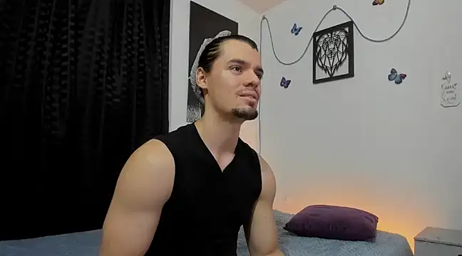 maxi styles online show from February 2025 01:08:01 AM