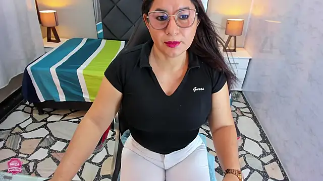 Snapshot of CamyMature chatting on February 2025 06:13:02 PM CamyMature online show from February 2025 06:13:02 PM