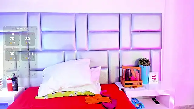 LovelyNickii online show from September 2025 01:33:02 PM