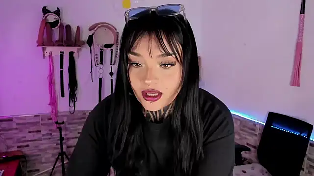 amyswallow7 online show from February 2026 02:38:02 AM