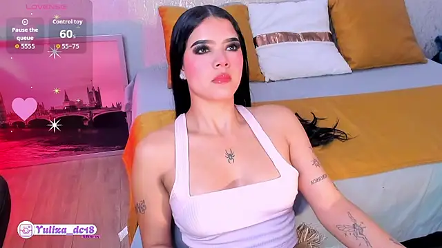 Snapshot of Luxury_Woman chatting on February 2026 11:33:01 PM Luxury Woman online show from February 2026 11:33:01 PM