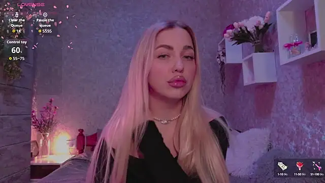 Snapshot of Mika_Rayy chatting on October 2025 07:26:01 PM Mika Rayy online show from October 2025 07:26:01 PM