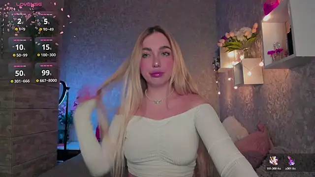 Snapshot of Mika_Rayy chatting on November 2025 08:42:01 PM Mika Rayy online show from November 2025 08:42:01 PM