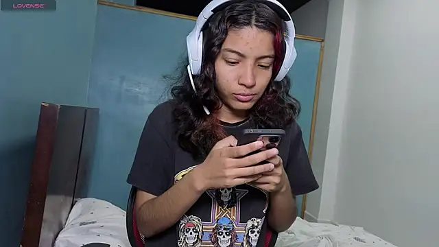 Lovelyamyy online show from October 2025 08:08:02 PM