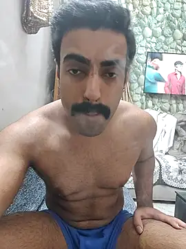 vaibhavchugh38 online show from February 2025 11:42:02 AM