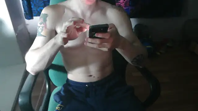 Snapshot of johnny_positive chatting on September 2025 04:01:02 PM johnny positive online show from September 2025 04:01:02 PM