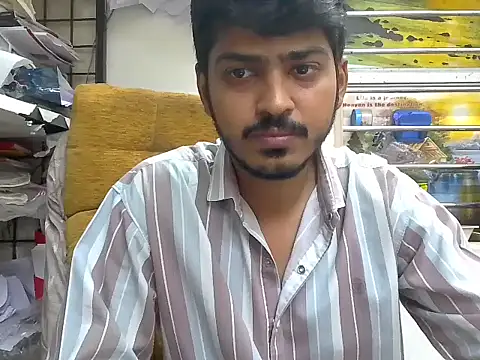 cute modell online show from November 2025 12:05:02 PM