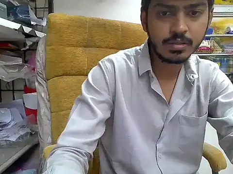 cute modell online show from November 2025 12:15:02 PM