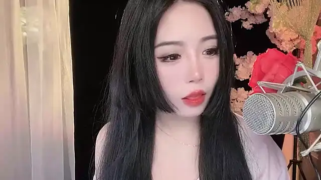 ying-love520 online show from February 2025 02:10:01 PM