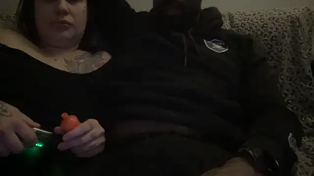 Snapshot of vanillachocduo chatting on January 2025 05:33:01 PM vanillachocduo online show from January 2025 05:33:01 PM