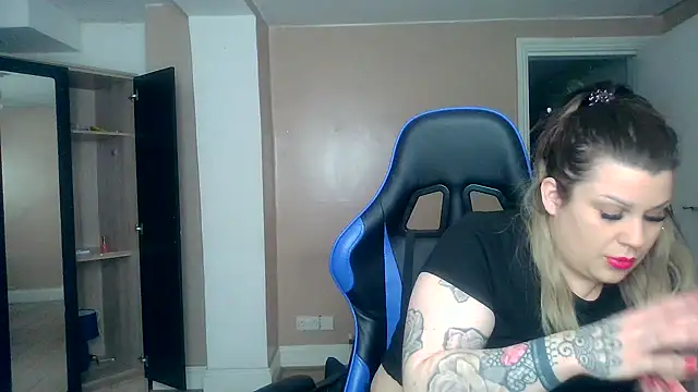 Snapshot of vanillachocduo chatting on March 2025 10:37:02 AM vanillachocduo online show from March 2025 10:37:02 AM