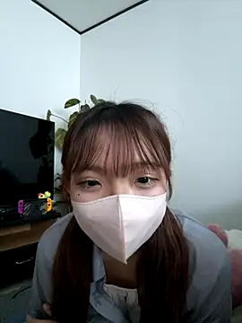 Snapshot of omochi_chan_oo chatting on September 2025 07:46:02 AM omochi chan oo online show from September 2025 07:46:02 AM