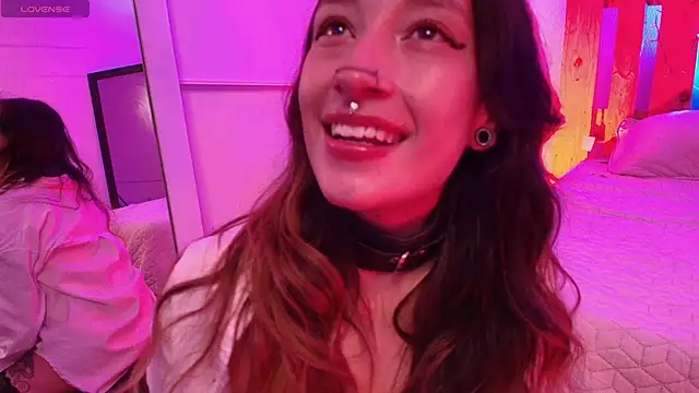 coral jonesss online show from October 2025 03:09:01 PM