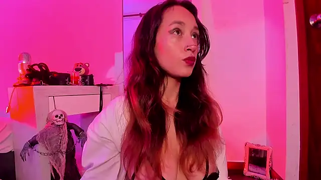 coral jonesss online show from October 2025 02:49:01 PM