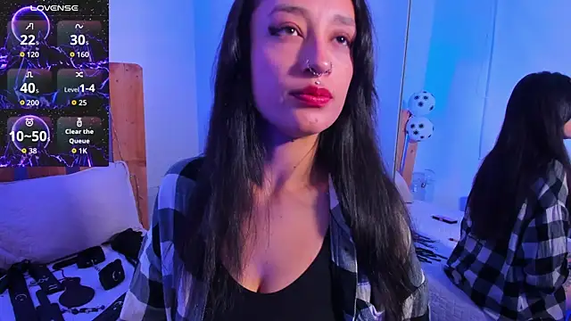 coral jonesss online show from June 2026 03:31:02 PM