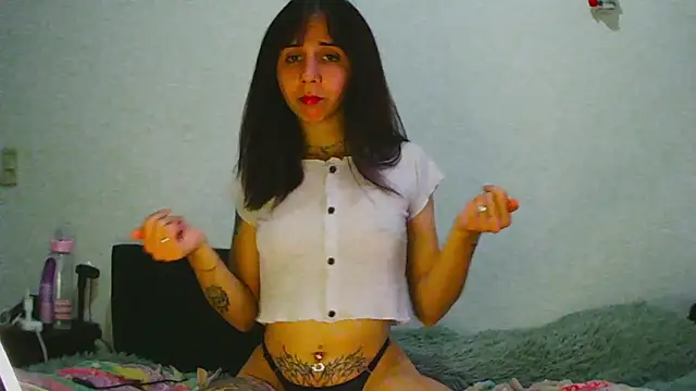 w4xxita online show from May 2026 07:44:01 PM