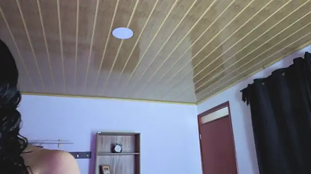 Renaxi Smith online show from March 2026 07:33:01 PM