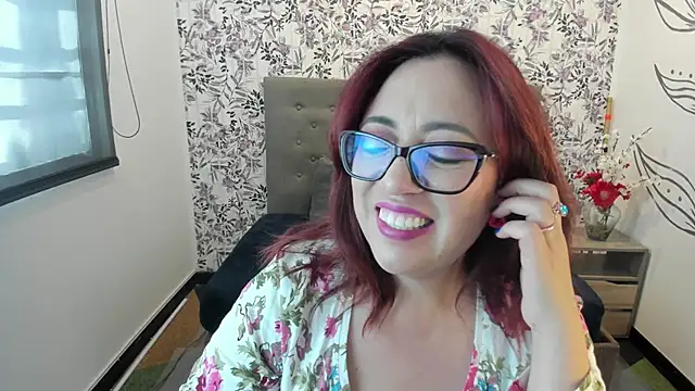 Snapshot of Victoria_Adamns chatting on February 2025 03:08:02 PM Victoria Adamns online show from February 2025 03:08:02 PM