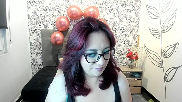 Snapshot of Victoria_Adamns chatting on March 2025 11:34:02 AM Victoria Adamns online show from March 2025 11:34:02 AM