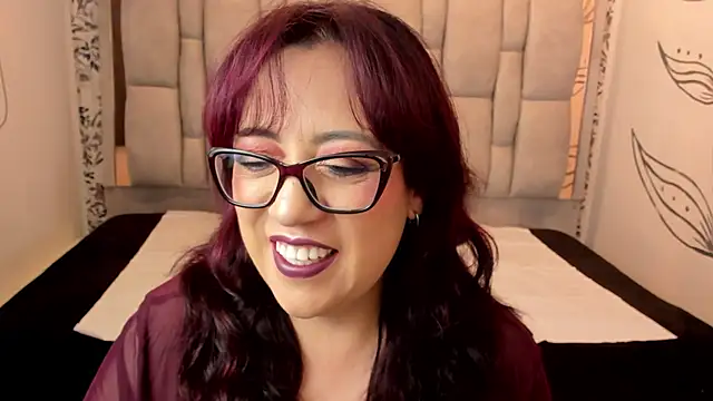 Victoria Adamns online show from November 2025 12:27:02 PM