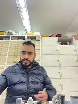 Snapshot of leonardohot1987 chatting on January 2025 04:09:01 PM leonardohot1987 online show from January 2025 04:09:01 PM