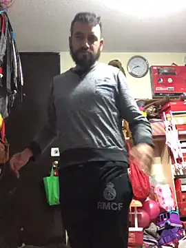 Snapshot of leonardohot1987 chatting on February 2025 05:16:01 AM leonardohot1987 online show from February 2025 05:16:01 AM