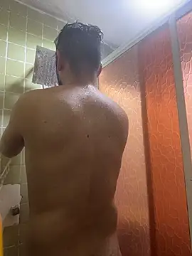 leonardohot1987 online show from November 2025 02:45:01 AM