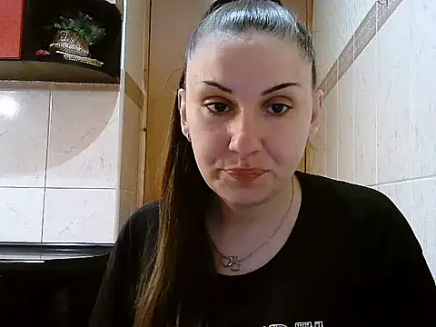 Yuliia30 online show from April 2026 04:26:01 PM