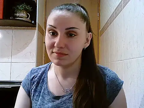 Yuliia30 online show from May 2026 05:21:01 PM