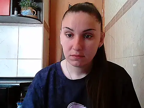Yuliia30 online show from May 2026 07:35:02 AM